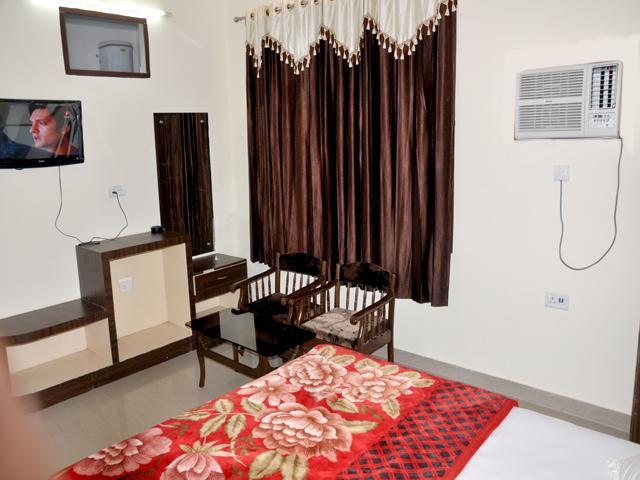 Hotel Devi Mahal คาตรา ภายนอก รูปภาพ