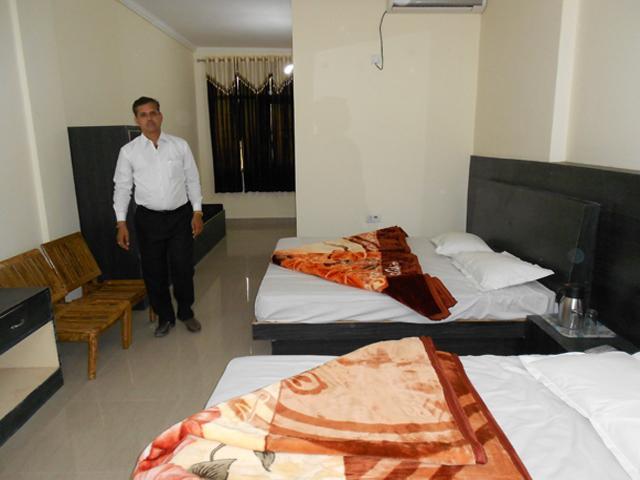 Hotel Devi Mahal คาตรา ภายนอก รูปภาพ