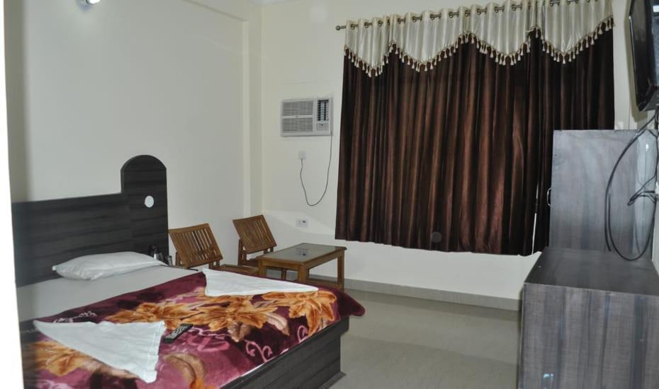 Hotel Devi Mahal คาตรา ภายนอก รูปภาพ