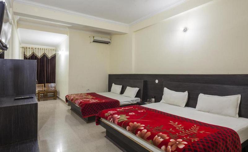 Hotel Devi Mahal คาตรา ภายนอก รูปภาพ